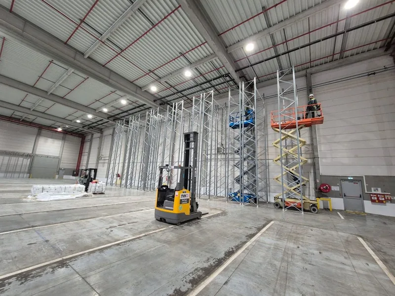 Warehouse racking installation — Lille, France