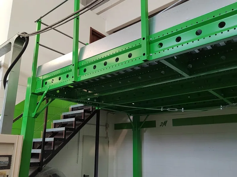 Mezzanine platform installation — Milan, Italy