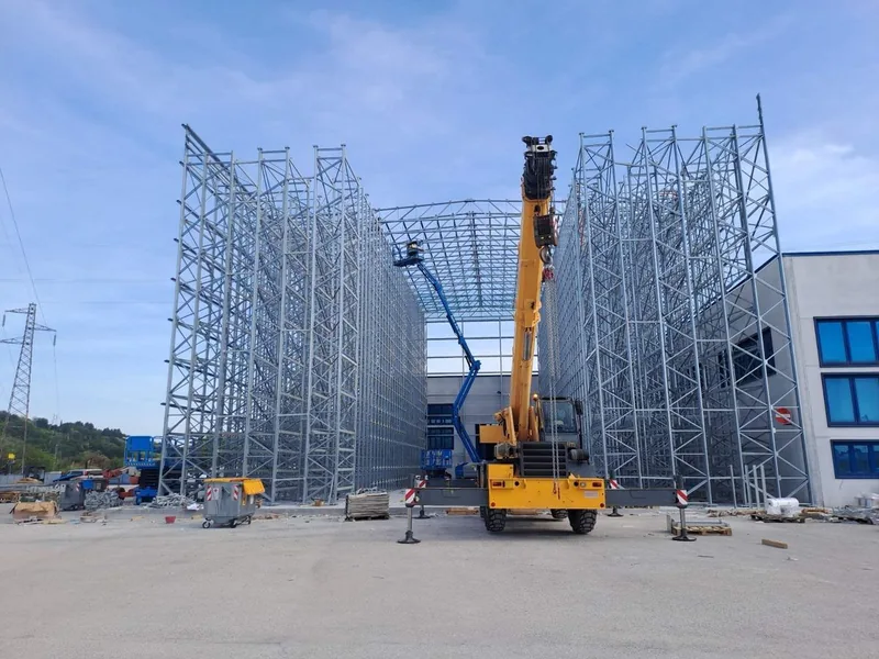 Self-supporting clad-rack warehouse — Rimini, Italy