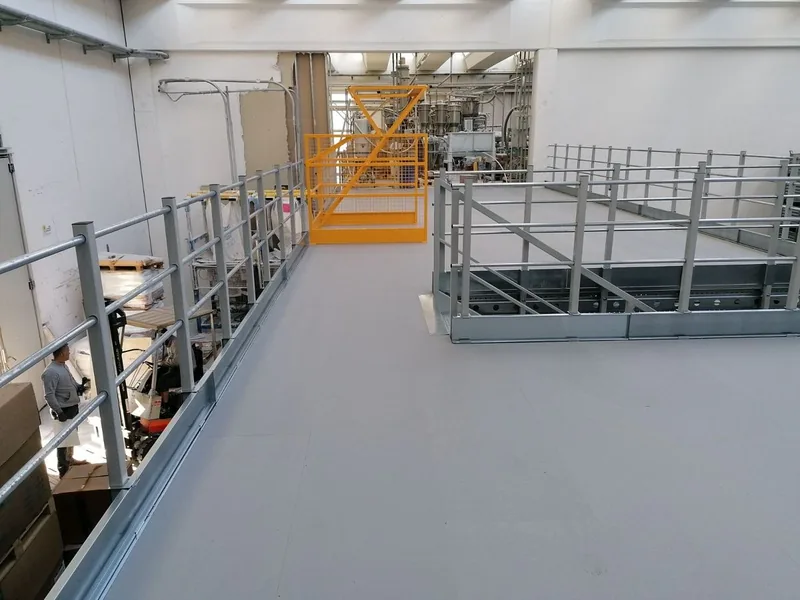 Mezzanine platform installation — Vicenza, Italy
